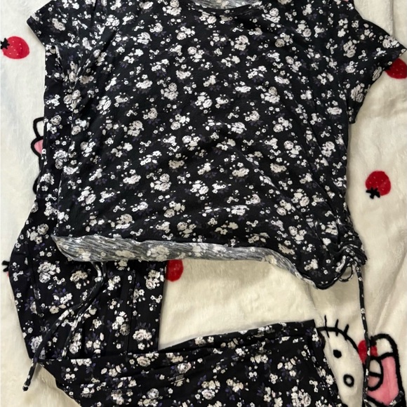 VS Pink Floral Shirt and Leggings Set - Picture 1 of 7